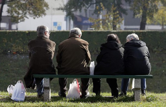 Kako će penzioneri preživjeti nezaustavljiv talas poskupljenja?