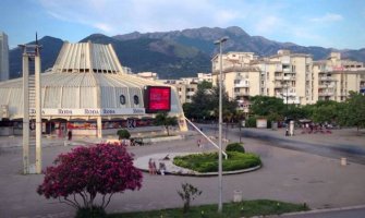 Baranin sjekirom povrijedio sugrađanina ispred kafane