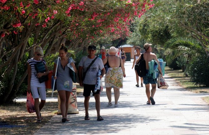 Crna Gora će biti jedna od prvih svjetskih corona-free zona, sezona u julu