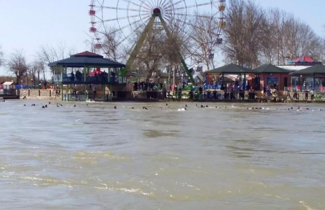 Irak: Potonuo trajekt, najmanje 70 osoba stradalo(VIDEO)