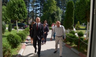 Zaposleni u operacionom bloku i intenzivnoj njezi preko svojih mogućnosti rade za doborbit pacijenata, donacija TIKE za bolji zdravstveni tretman Bjelopoljaca