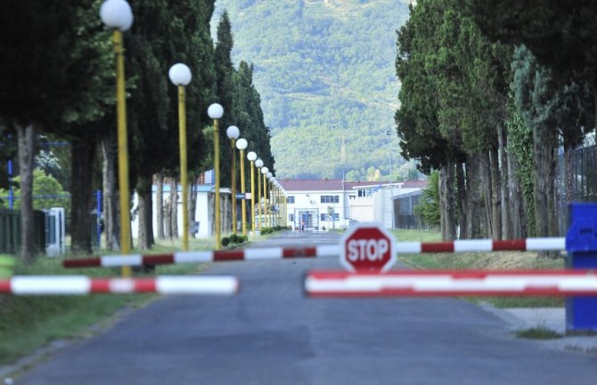 157 zatvorenika na izdržavanju kazne zbog ubistva i pokušaja ubistva, 10 zbog silovanja