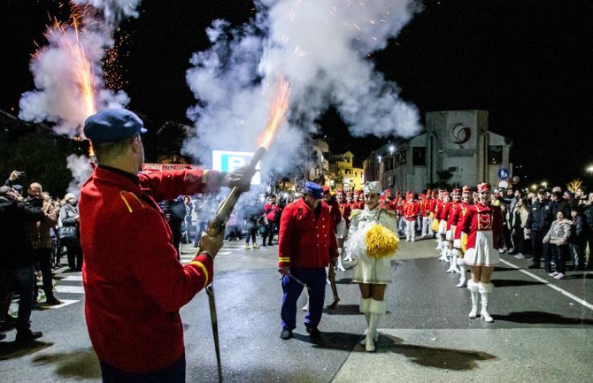 Počeo 51. Praznik mimoze: Herceg Novi centar dobre zabave, gostoljubivosti i otvorenosti