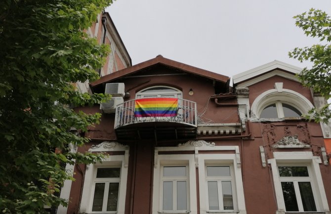 Nastaviće da insistiraju na unaprjeđenju pravnog i društvenog položaja LGBTIQ osoba