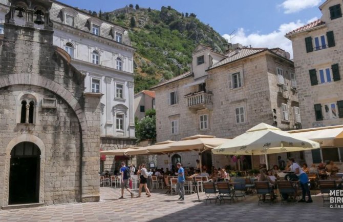 U Kotoru trenutan broj turista na 95 odsto u odnosu na 2019. godinu, tradicionalne manifestacije za sada odgođene