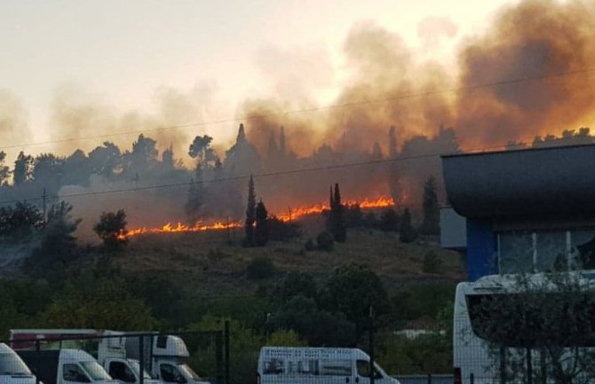 Požar na Gorici stavljen pod kontrolu 