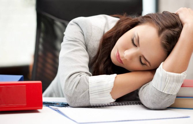 Stručnjaci: Pauzu na poslu bolje iskoristiti za spavanje, povećava produktivnost