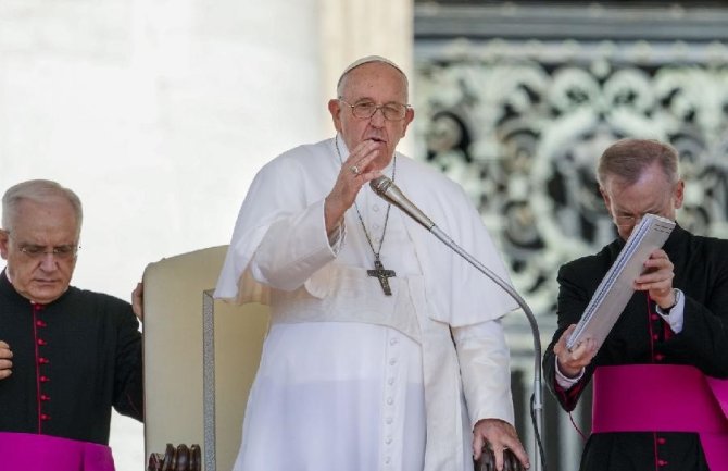 Papa Franjo završava posjetu Belgiji misom pred 35.000 vjernika