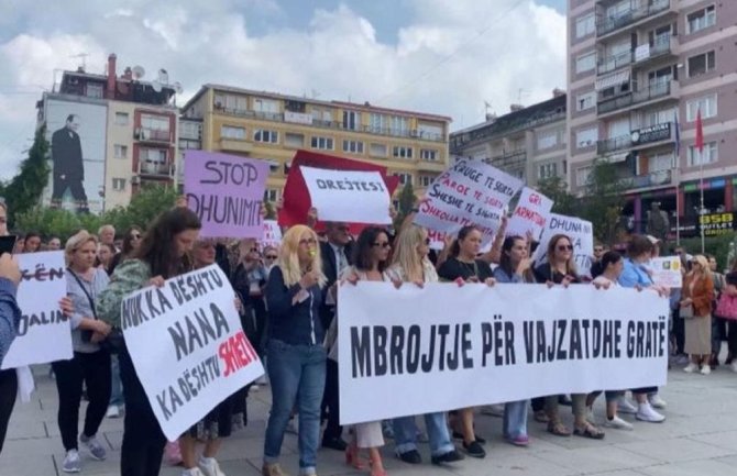 Kosovo: Optuženi za silovanje jedanaestogodišnje djevojčice osuđeni na 62 godine zatvora