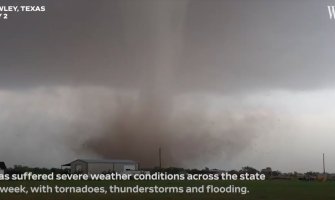 Više od 400 osoba evakuisano zbog poplava u Teksasu