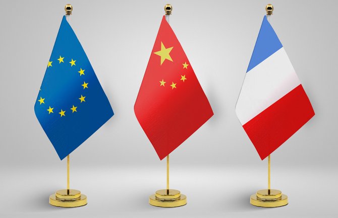  Si Đinping, francuski predsjednik Emanuel Makron i predsjednica Evropske komisije Ursula fon der Lajen održali trilateralni liderski sastanak Kine, Francuske i EU