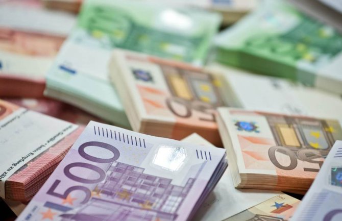 Uprava carina: U prva četiri mjeseca naplaćeno 378 miliona eura carinskih prihoda