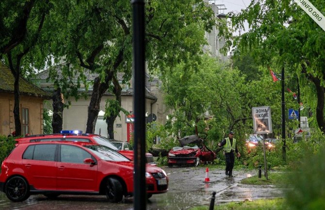 U nevremenu u Srbiji poginula žena