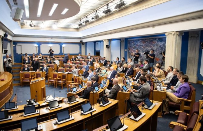 Skupština usvojila rezoluciju o genocidu u sistemu logora Jasenovac, Dahau i Mauthauzen