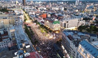 Protest protiv iskopavanja litijuma u Beogradu: Terazije blokirane, okupljeni poručuju da neće odustati