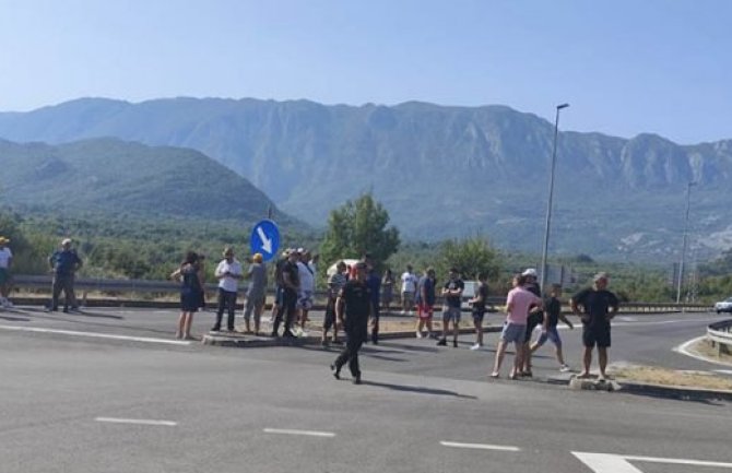 Završena blokada tunela Sozina, za četvrtak najavljen protest ispred Opštine Bar