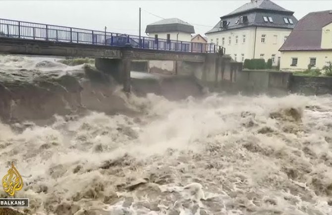 Evropa u borbi sa poplavama: Mjesta odsječena, raste broj žrtava