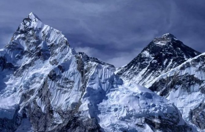 Mont Everest svake godine raste zbog jedne reke, pokazuje istraživanje