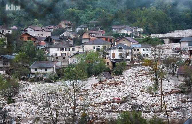 Srbija u Jablanicu šalje 36 spasilaca sa 12 vozila, ponuđene i mašine i helikopteri