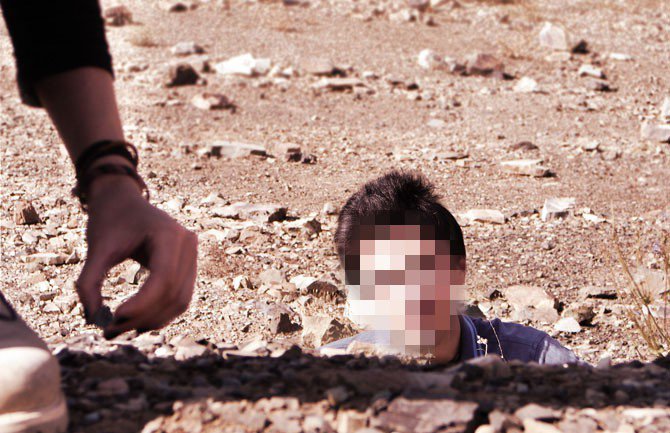 U ovim zemljama homoseksualce kamenuju do smrti! (FOTO)