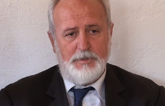 Sekulić: Minimalna dopuna i dalje jedan euro