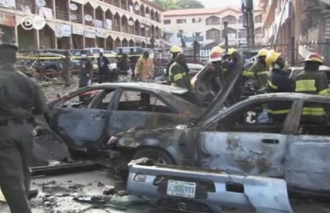 Djevojčica(10) daljinski dignuta u vazduh, 20 mrtvih