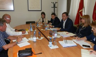 Novi zakon ne znači smanjenje plata