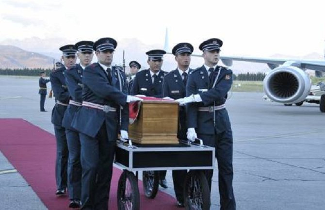 Danas sahrana Šturanovića