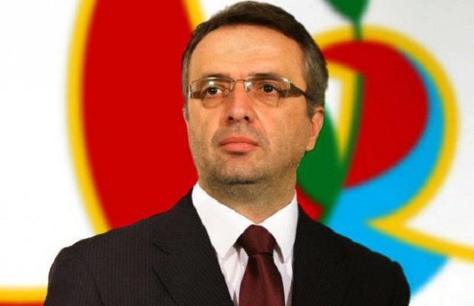 Danilović : Rezolucija za dodatne podjele   