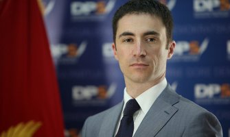 DPS:  Napad na Cetinju nema veze sa DPSom, predstavnici Demokrata i URE nasrnuli na Bogdanovića