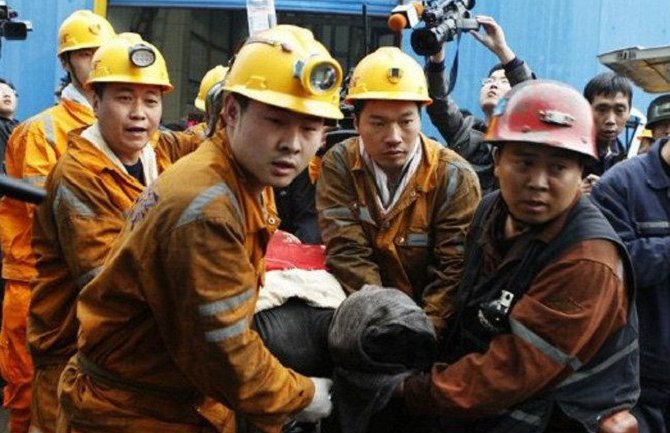 Peking: 11 rudara nestalo u poplavi u rudniku