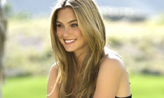 Nosite pocijepani džins kao Bar Rafaeli (FOTO)