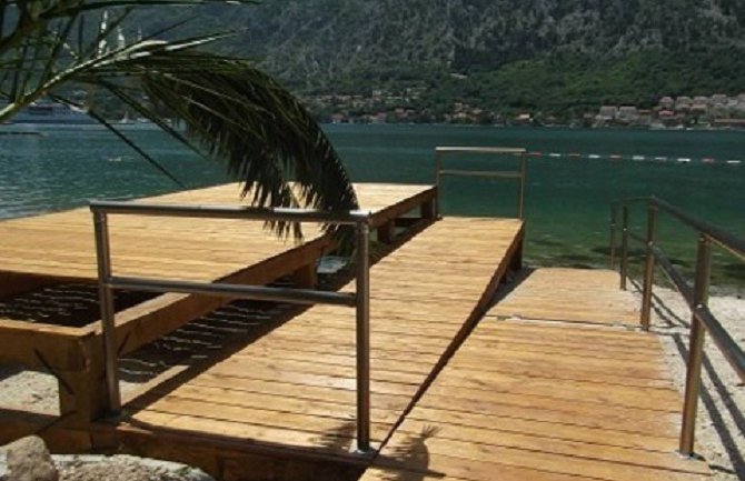 Kotor: Prva plaža za osobe sa invaliditetom
