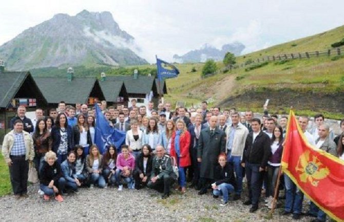 Počeo REACT kamp 2014