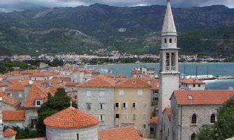 Budva: Poršeom na turiste, 5 povrijeđenih