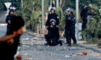 Dva napada,ubijeno 14 vojnika