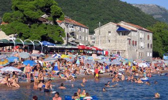 Građani BiH ljetuju u Crnoj Gori zbog niskih cijena i gostoljubivosti