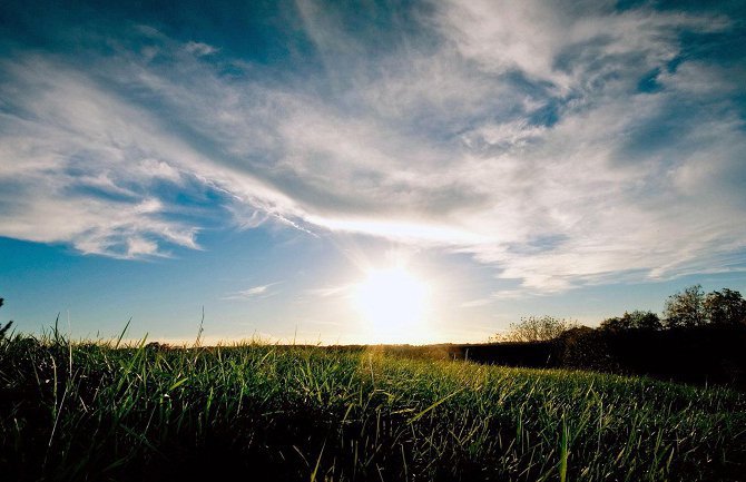 Danas sunčano, moguća kratkotrajna kiša
