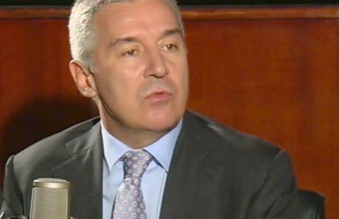 Đukanović: Vlada neće neodgovorno povećati plate 