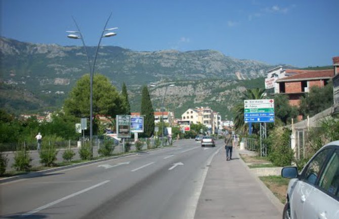 Budva: Povrijeđeno šest osoba u saobraćajnoj nezgodi 