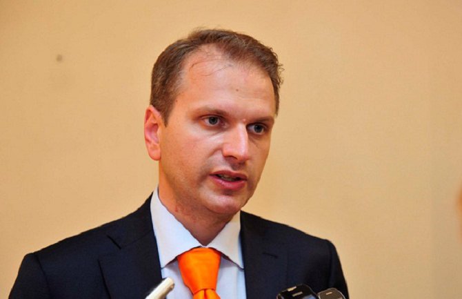 Perić: Ishitrene akcije i manipulacije bilo koje vrste, donose korist samo DPS-u