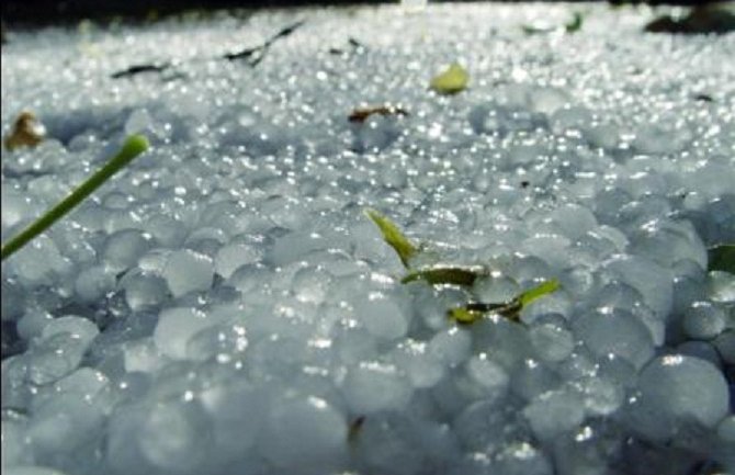 Danas će biti pretežno sunčano, popodne moguć grad