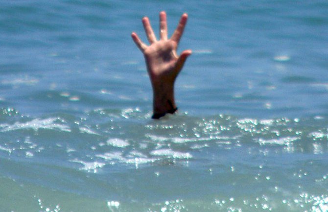 Mladić iz Srbije se udavio na Kipru!