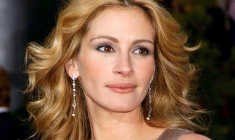 Kada ovom psu pokažete sliku Džulije Roberts on pobjegne glavom bez obzira! (VIDEO)