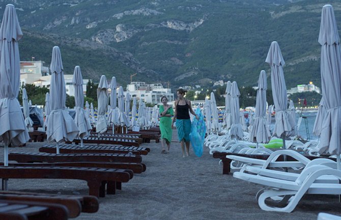 Hoteli na Crnogorskom primorju puni
