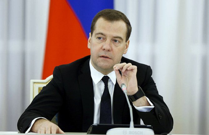 Medvedev: Sankcije nemaju nikakvog efekta na Rusiju