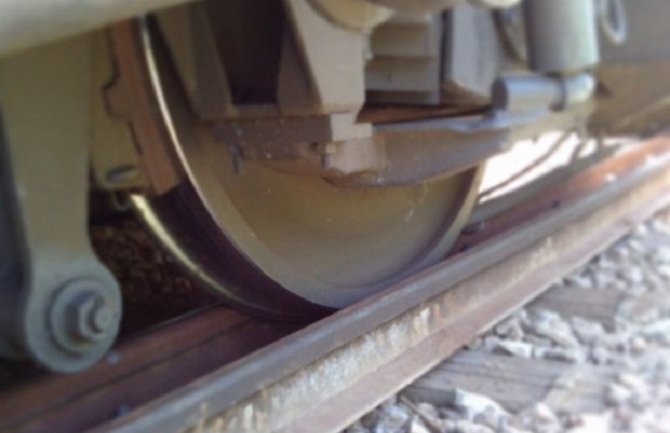 Hrvatska: Teretni voz naletio na automobil, četvoro poginulih 