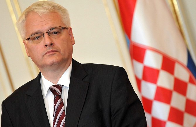 Josipović: Ustaška zmija ne spava