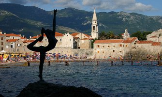 Građani Budve će u toku dana dobiti detaljnije upute vezano za odlaganje otpada, pomoć starijim osobama, korišćenja usluga javnih ustanova