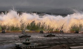 Kad japanska vojska pokazuje mišiće, to izgleda kao snimanje holivudskog filma